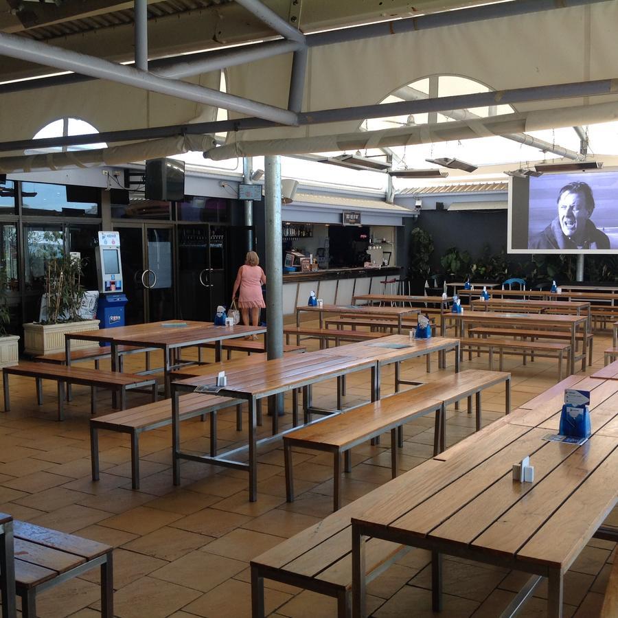 谭努三德酒店/汽车旅馆 塔努姆桑茲 外观 照片
